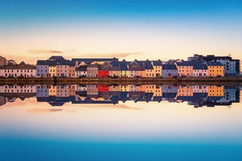 Explore Galway, Ireland’s cultural heart, with the Latin Quarter, Spanish Arch, and Salthill’s promenade.