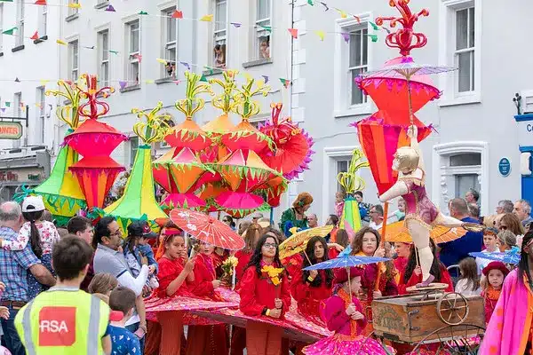 Celebrating art and culture at Birr Vintage Week & Arts Festival with visual arts, music, theatre, and community events. Experience it near Ardmore Country House.